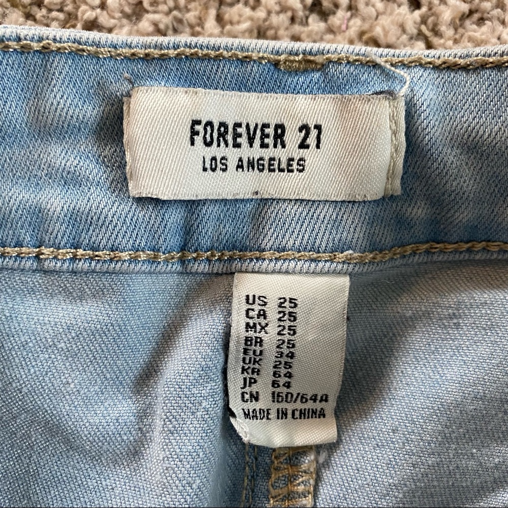 Jean Shorts - Picture 3 of 3